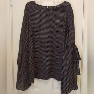 Black WH Polka dot Blouse w bell sleeve XXL